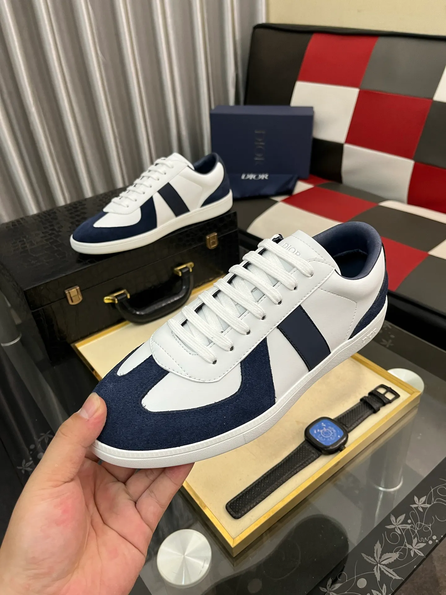 Men's shoes 💰380⌚️⌚️ 【Dior*DIAO】original quality.~ Unique modern style sneakers. 🏃A must-have casual shoe for trendy men😍😍 Original brand imported from Italy, imported original leather, sheep lining (refuses to discolor and grind feet) Sole: Original sole provided by the original factory, French lazy style design ⚠️Fit to the feet, original quality, super comfortable original sole. Code number: 38-448️⃣Colors available